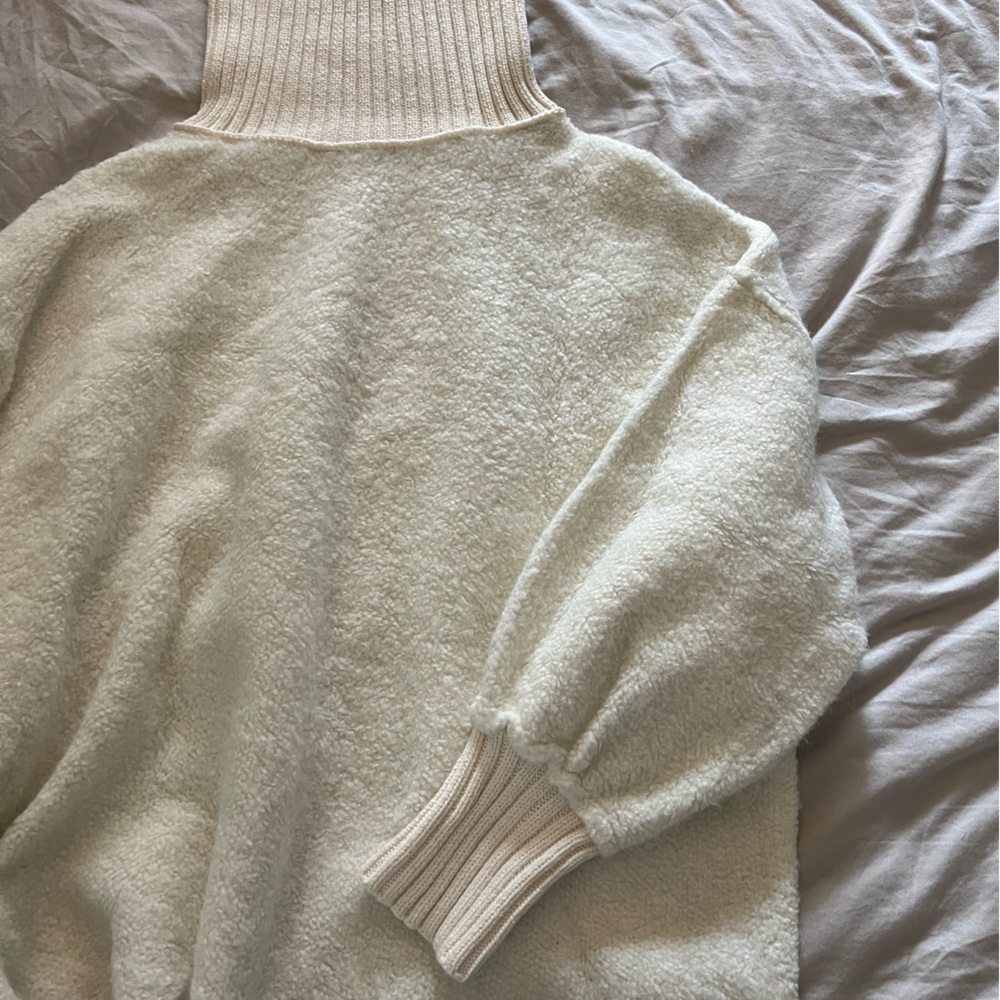 Free people oversized cream sweater - Picture 2 of 3